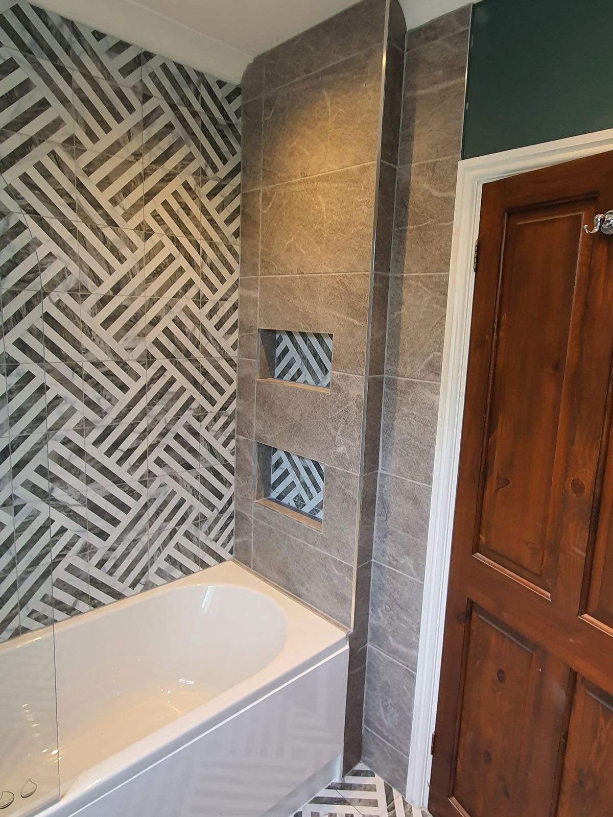 Tiling & Finishing in Grays