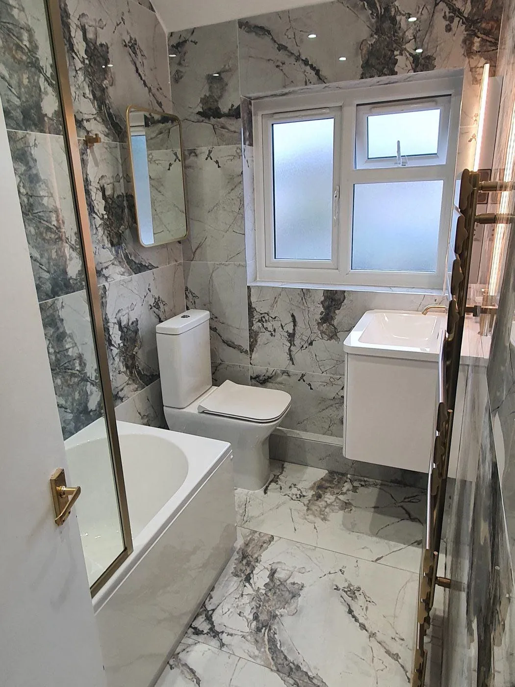 Kitchen and bathroom work by ATR Kitchens and Bathrooms near Grays