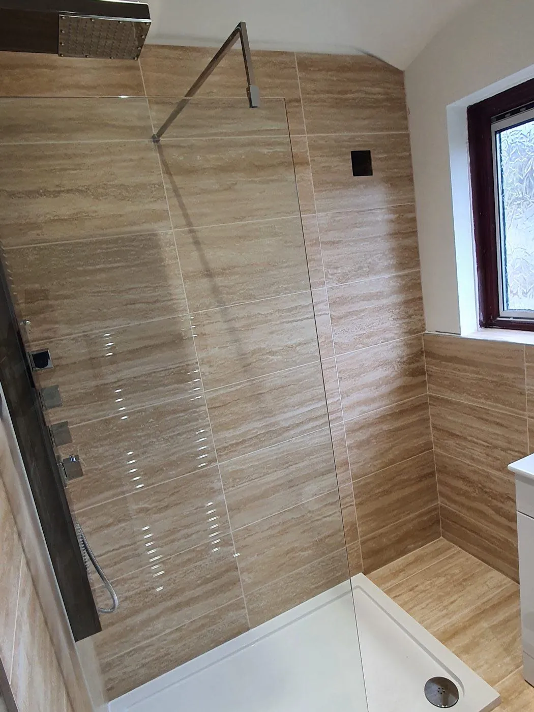 Kitchen and bathroom work by ATR Kitchens and Bathrooms near South Ockendon